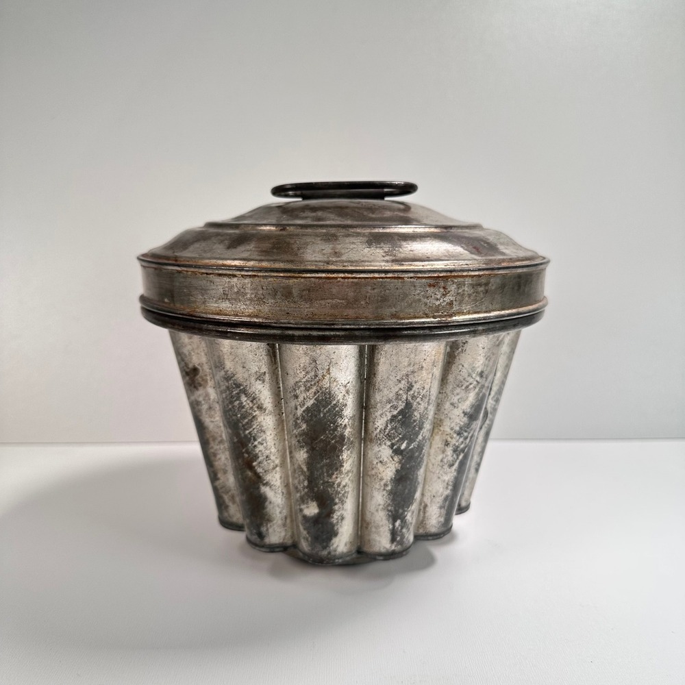 Vintage Antique Steamed Pudding Mold Silver Tin Lid Farmhouse Kitchen Primitive
